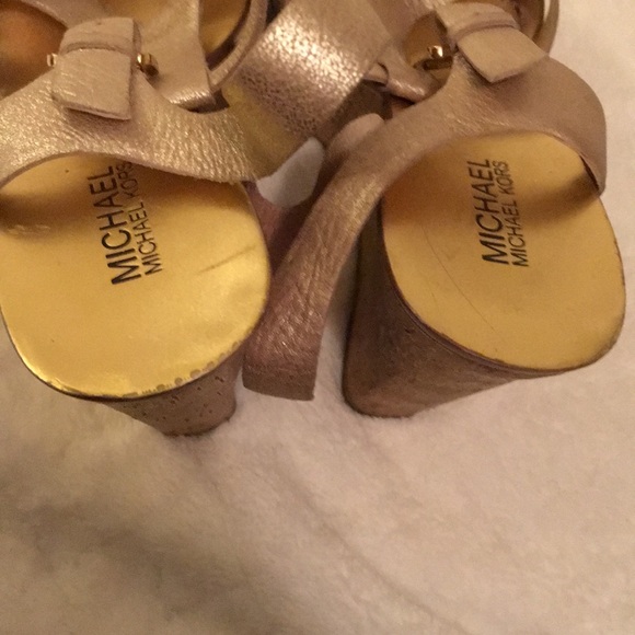 Micheal Kors sandal - Picture 7 of 7